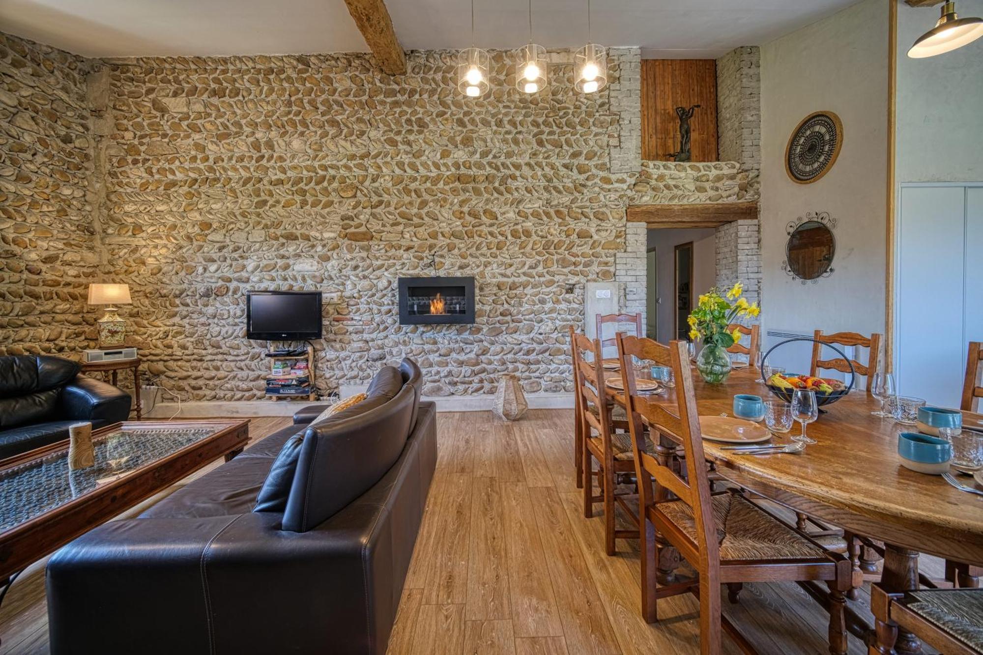 Maison Michonieres - Gite 3 Etoiles - 8 Personnes Miribel  Экстерьер фото