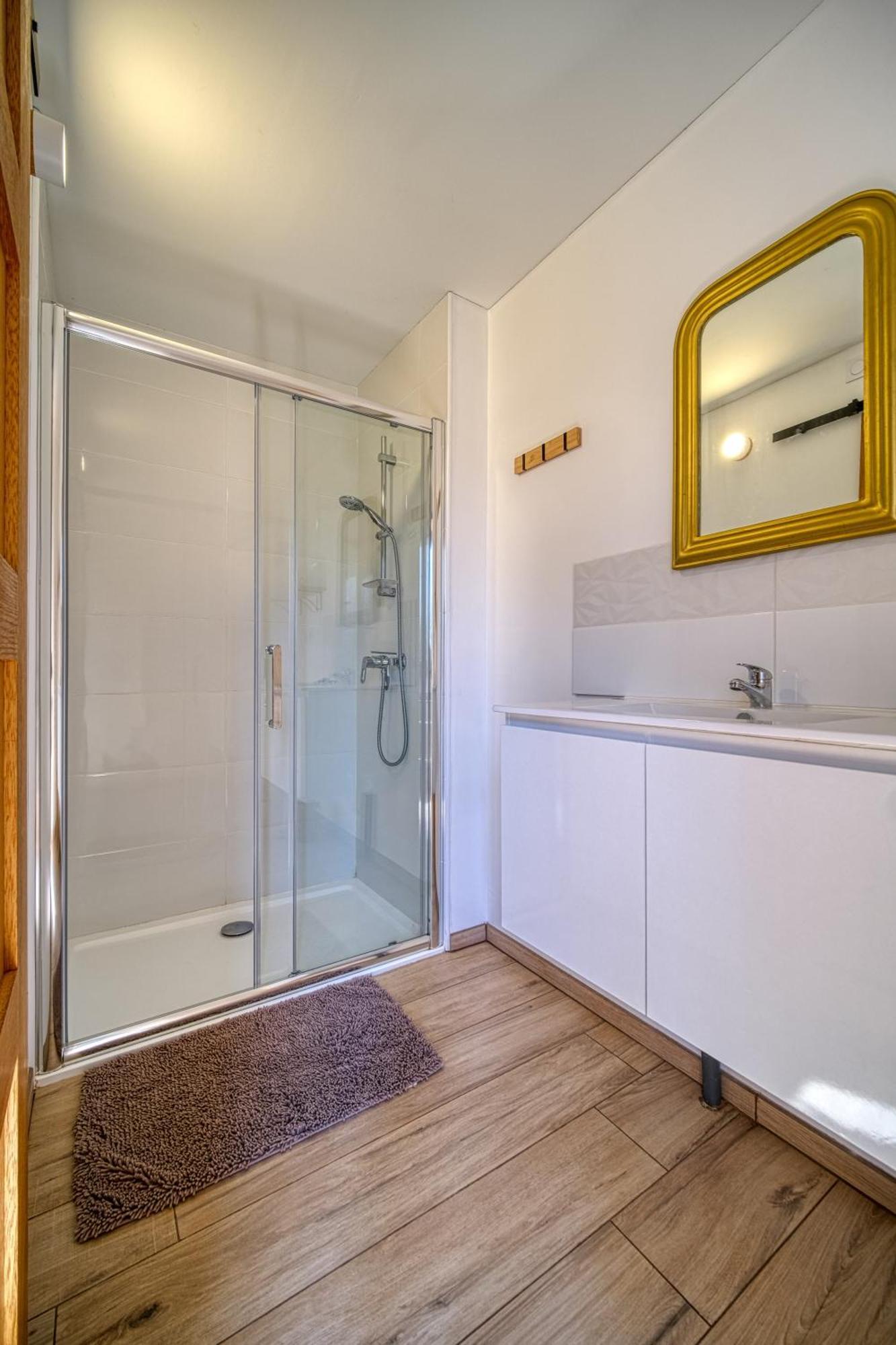 Maison Michonieres - Gite 3 Etoiles - 8 Personnes Miribel  Экстерьер фото
